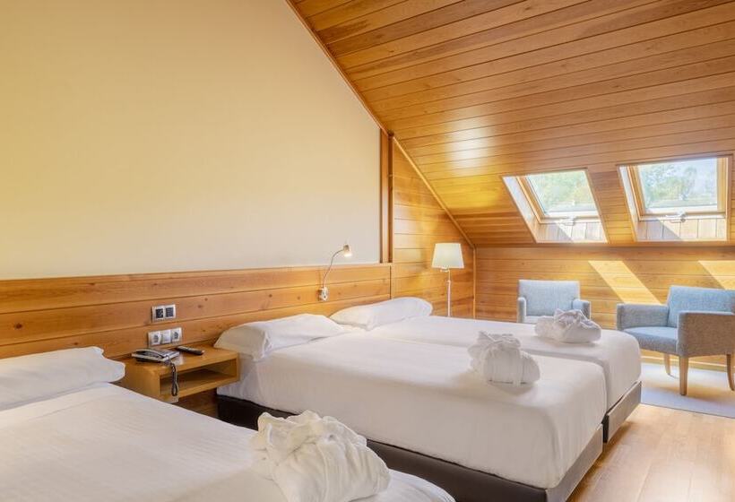 Номер Стандарт, Iberik Augas Santas Balneario & Golf