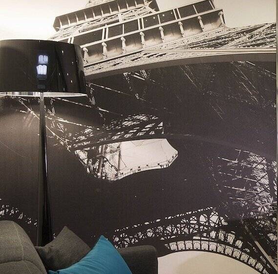 سوییت, L Empire Paris   Louvre