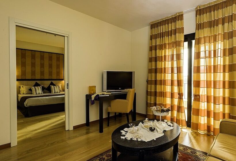 Люкс, Mahara Hotel & Wellness