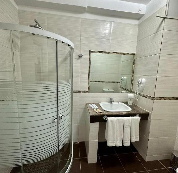 اتاق استاندارد چهار تخته, Punta Del Este Shelton