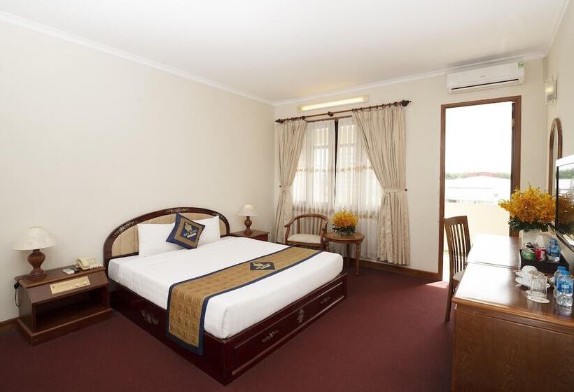اتاق سوپریور با چشم‌انداز دریا, Rex Hotel Vung Tau