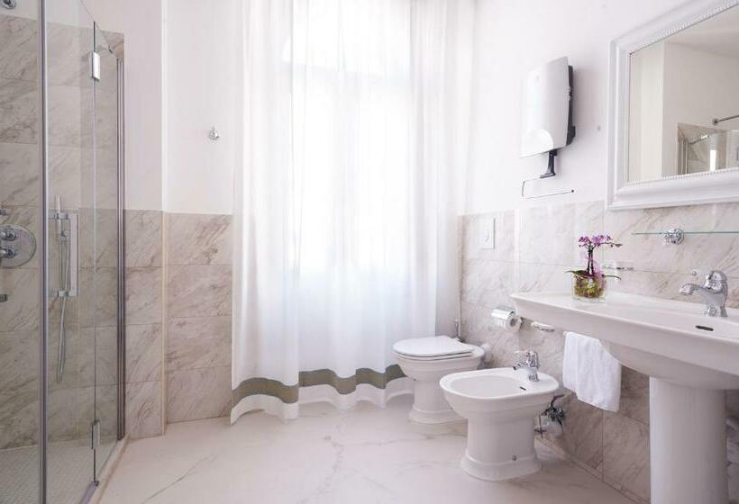 سوییت, Les 7 Suites Erica