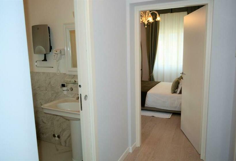 سوییت, Les 7 Suites Erica