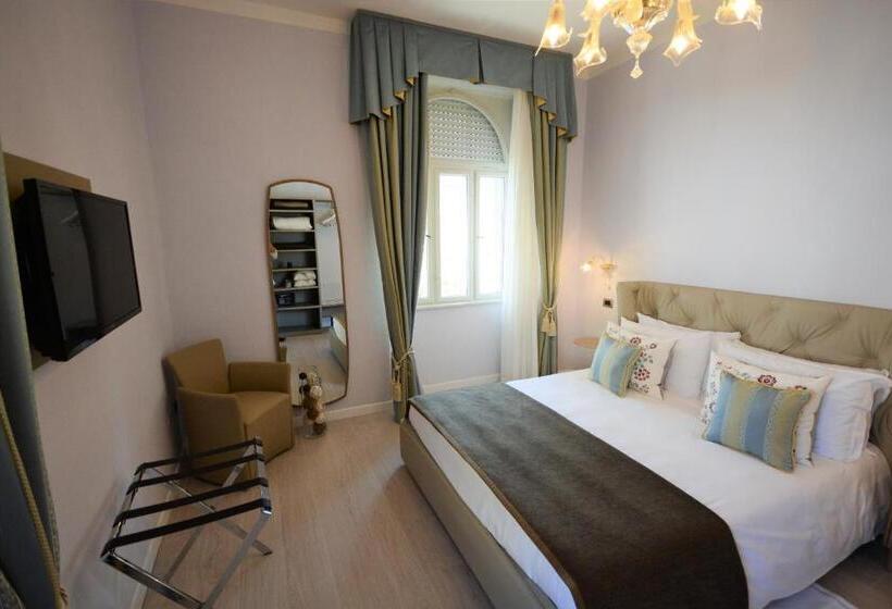 سوییت, Les 7 Suites Erica