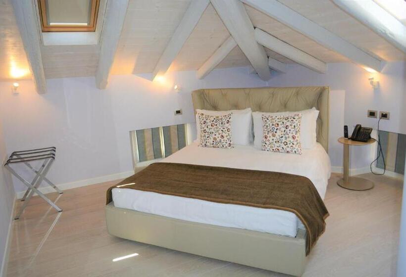 سوییت, Les 7 Suites Erica
