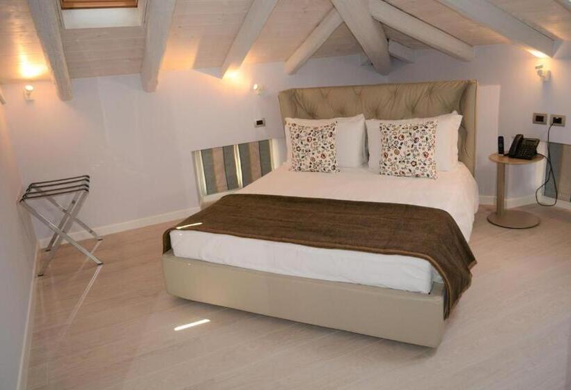 سوییت, Les 7 Suites Erica