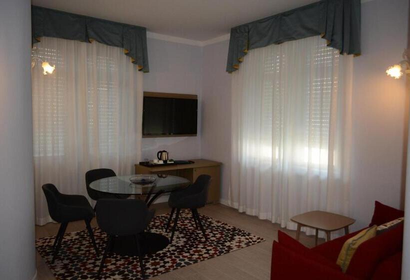 سوییت سوپریور, Les 7 Suites Erica