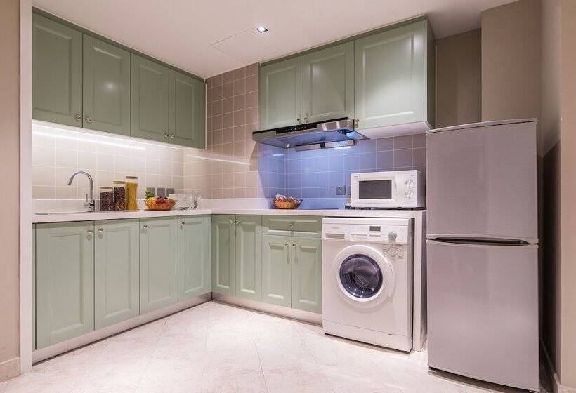 آپارتمان پریمیوم 1 خوابه, Green Court Residence City Center  Shanghai