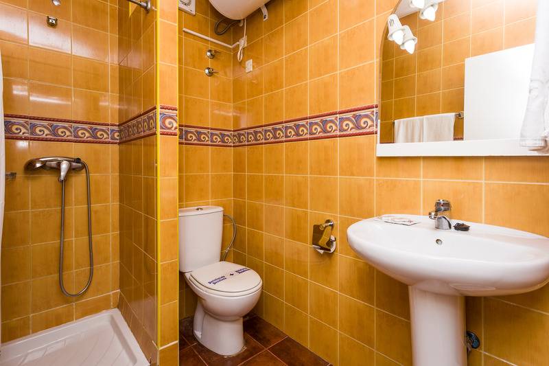 اتاق استاندارد چهار تخته, Hostal Sol Y Miel