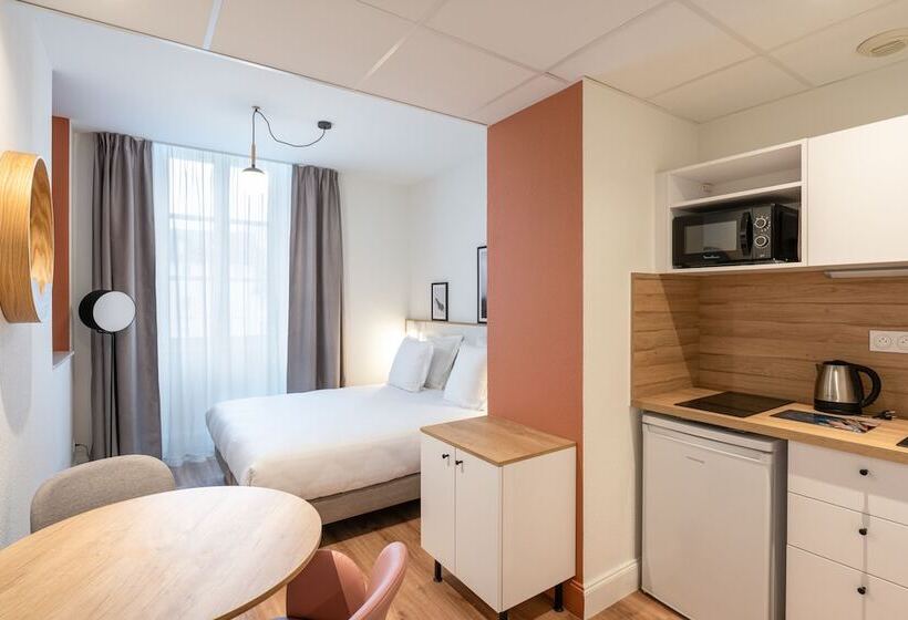 Студия Премиум, Apparthotel Privilodges Le Royal