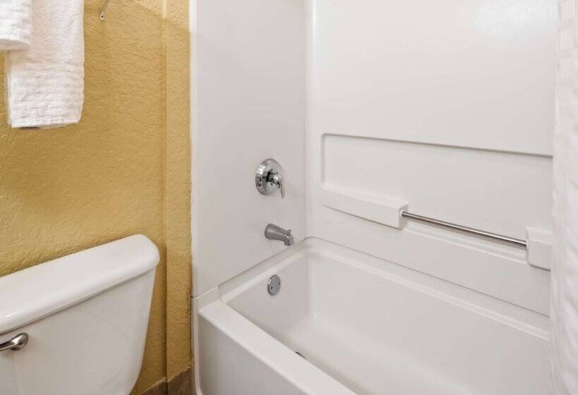 סוויטה, Best Western Plus Strawberry Inn & Suites