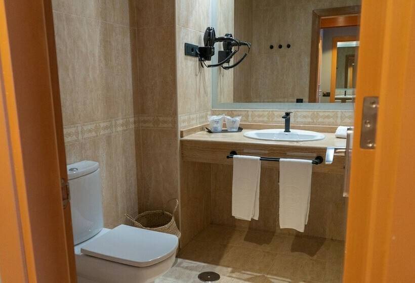 Номер Premium Вид на Бассейн, Coral Cotillo Beach