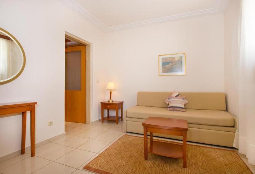 패밀리 룸 가든 전망, Iberostar Selection Creta Marine