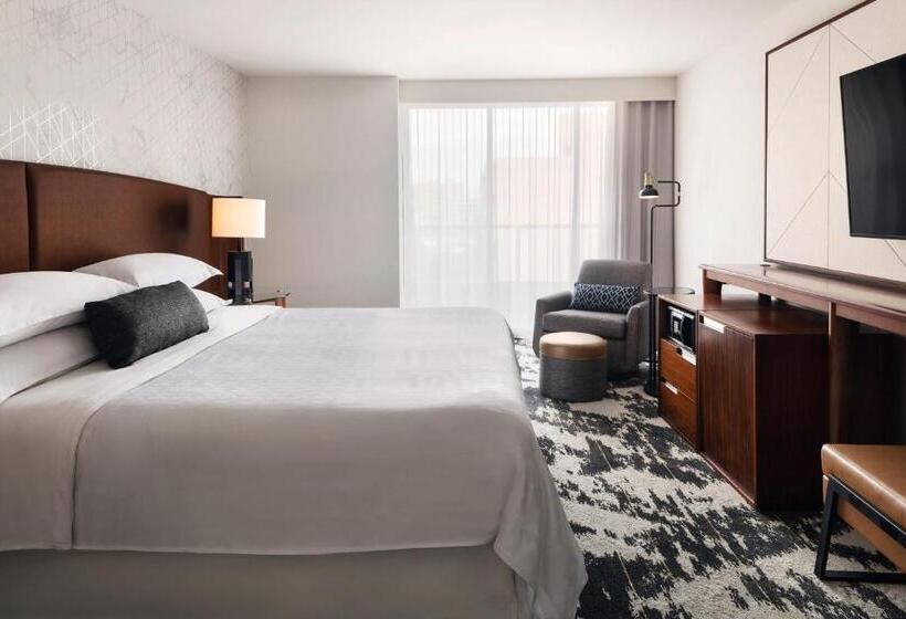سوئیت اجرایی با تخت کینگ, Sheraton Vancouver Airport
