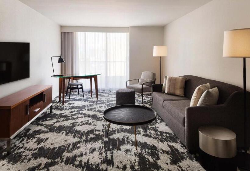 سوئیت اجرایی با تخت کینگ, Sheraton Vancouver Airport