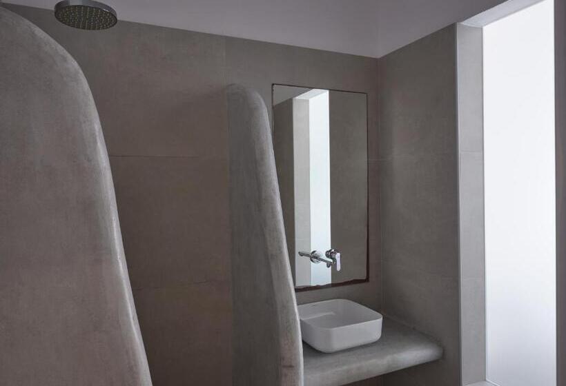 Четырехместный Номер Superior, Sunrise Beach Mykonos   A Myconian Collection
