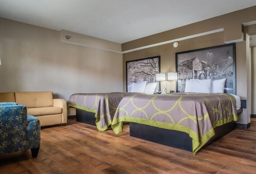 Pokój Standard 2 Łóżka Małżeńskie, Super 8 By Wyndham Downtown Gatlinburg At Convention Center