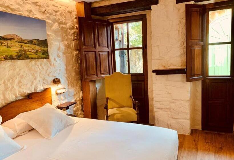 جناح مزود بتراس, Posada La Torre De La Quintana