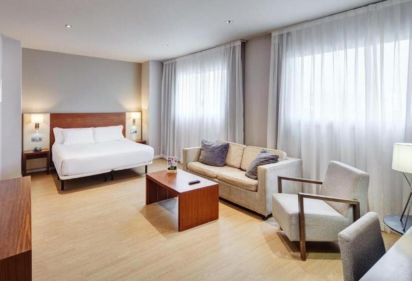 سوئیت با وان آب گرم, Sercotel Ciutat De Montcada