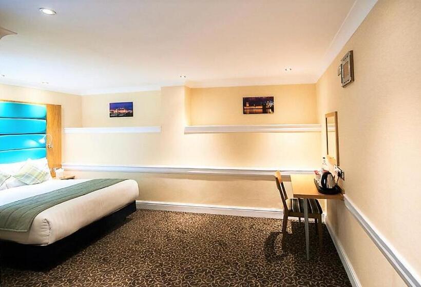 Четырехместный Номер Стандарт, Astors Belgravia