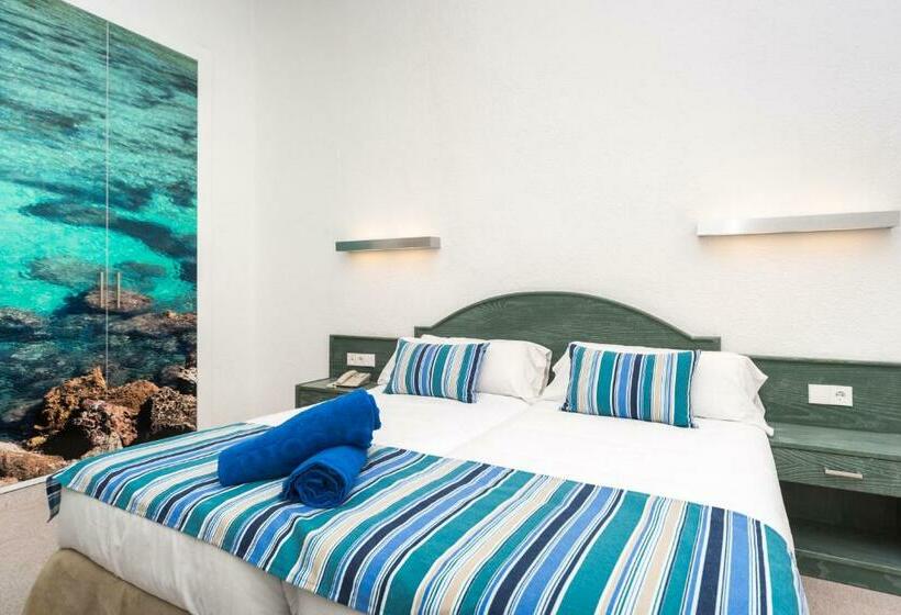 Номер Стандарт, Globales Cala'n Blanes