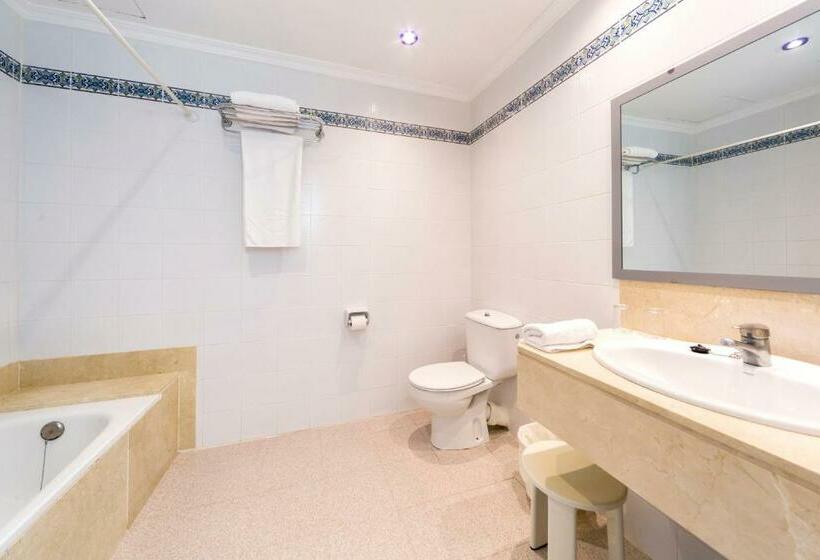 Номер Стандарт Трехместный, Globales Cala'n Blanes