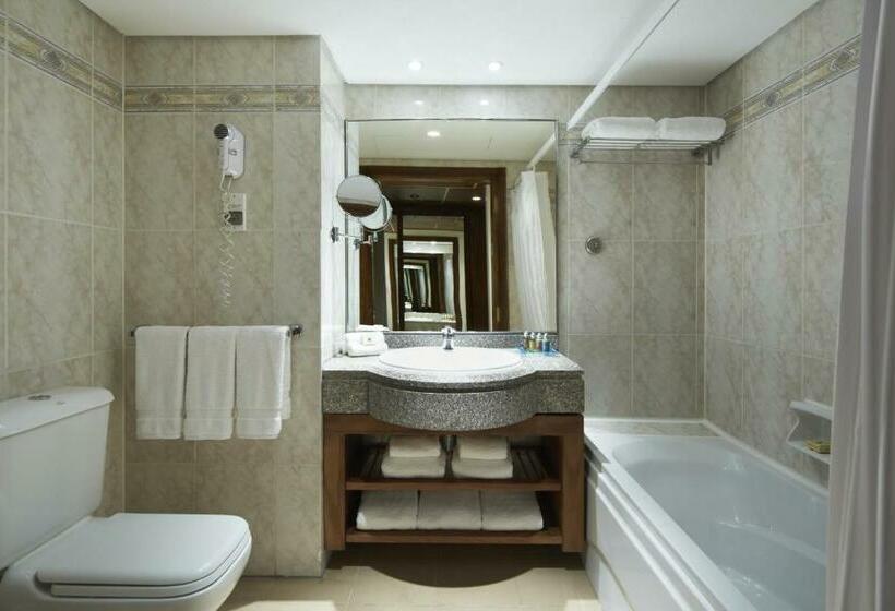 اتاق لوکس با چشم‌انداز دریا, Hurghada Marriott Beach Resort
