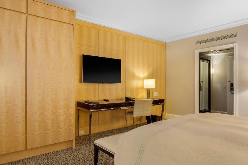Premium Room City View, Omni Berkshire Place