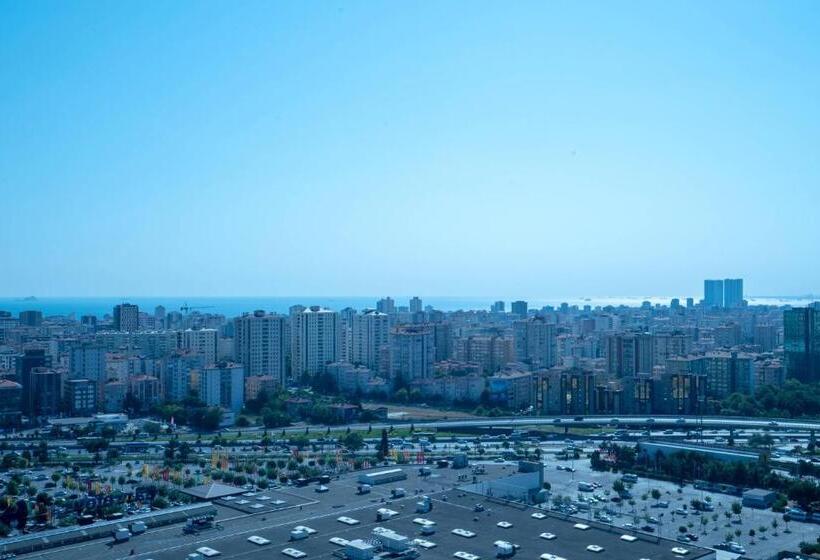 キングサイズベッド、シティビューデラックスルーム, Istanbul Marriott Hotel Asia
