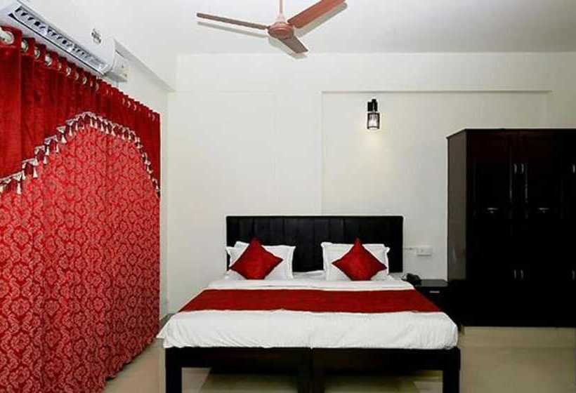 Quarto Deluxe, Fabexpress Majestic Le Frank