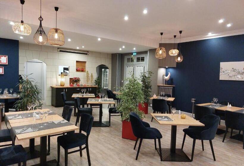 Номер Superior, Logis Loire Hotel   Les Cocottes Restaurant