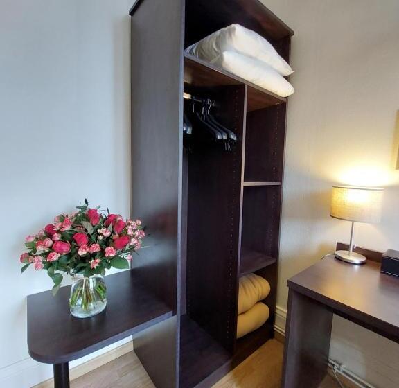 Номер Superior, Logis Loire Hotel   Les Cocottes Restaurant