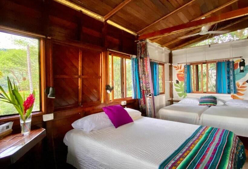 Номер Стандарт Вид на Море, Pacific Edge Eco Lodge