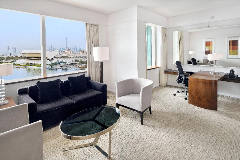 Люкс Superior, Crowne Plaza Dubai Festival City