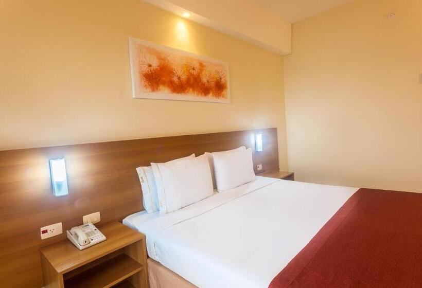 Quarto Estandar Cama King, Praiamar Express