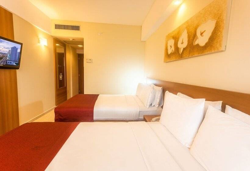 Quarto Deluxe Vista Mar com Sacada, Praiamar Express