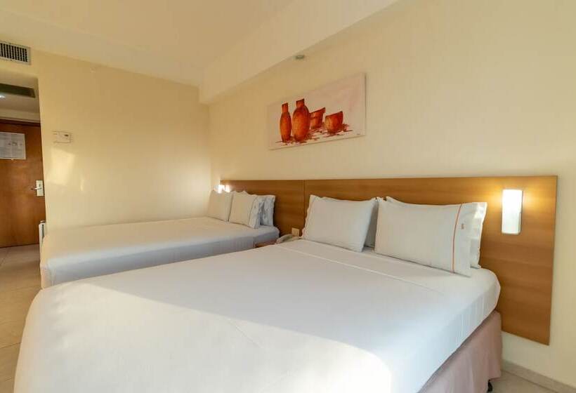 Quarto Estandar 2 Camas Casal, Praiamar Express