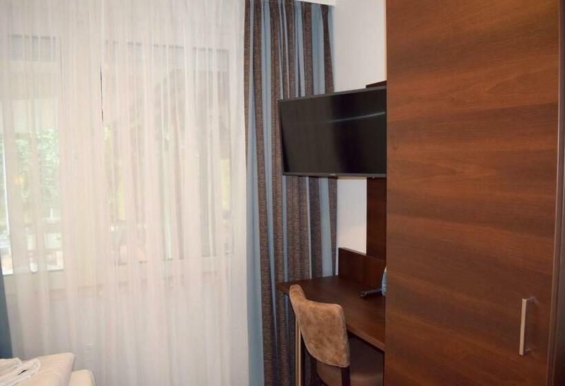 Номер Стандарт Индивидуальный, Trip Inn Budget Hotel Messe