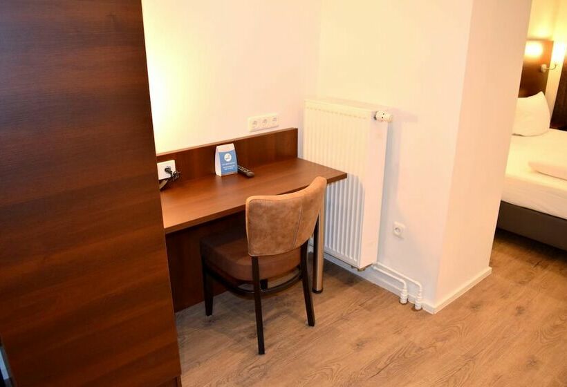 Номер Стандарт Индивидуальный, Trip Inn Budget Hotel Messe