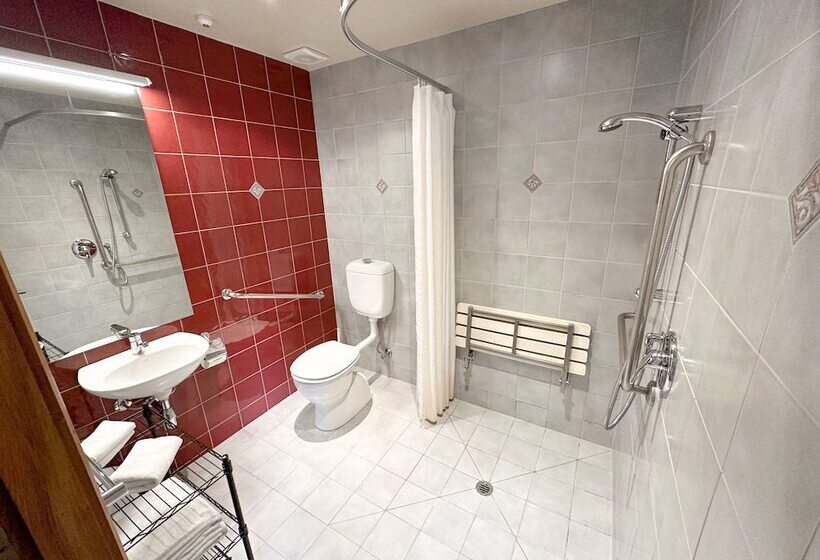 استودیوی استاندارد با تخت دوبل, Silverstream Retreat