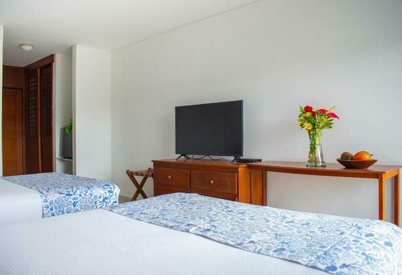 اتاق استاندارد, Blu Hotel By Tamaca