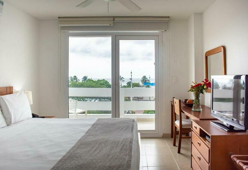 اتاق استاندارد, Blu Hotel By Tamaca