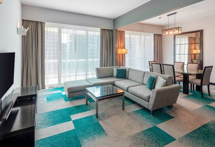 Апартаменты 2 Спальни, Flora Creek Deluxe Hotel Apartments, Dubai