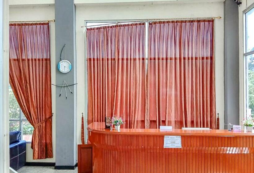 Номер Superior, Reddoorz Near Reremi Pemancar Manokwari