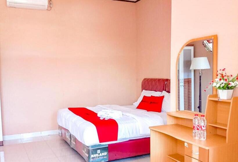 Номер Superior, Reddoorz Near Reremi Pemancar Manokwari