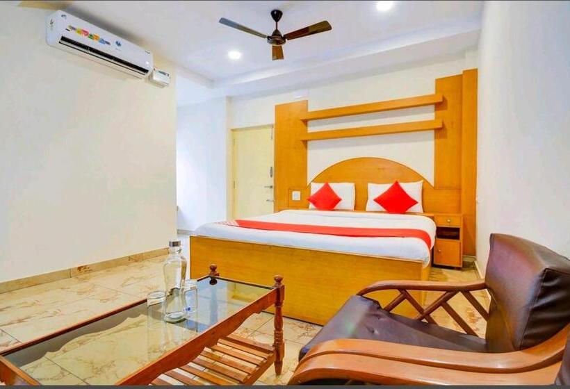 Люкс Повышенной Комфортности, Sri Krishnan Residency