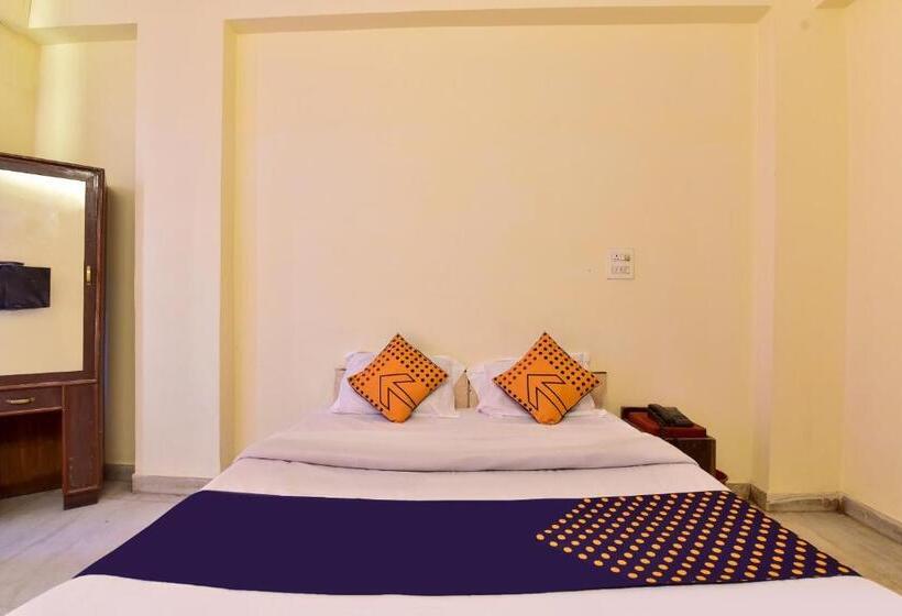 Трехместный Номер Классика, Vaccinated Staff  Spot On Jai1267  Taj Inn