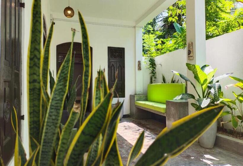 标准间, Hawara Coliving Midigama