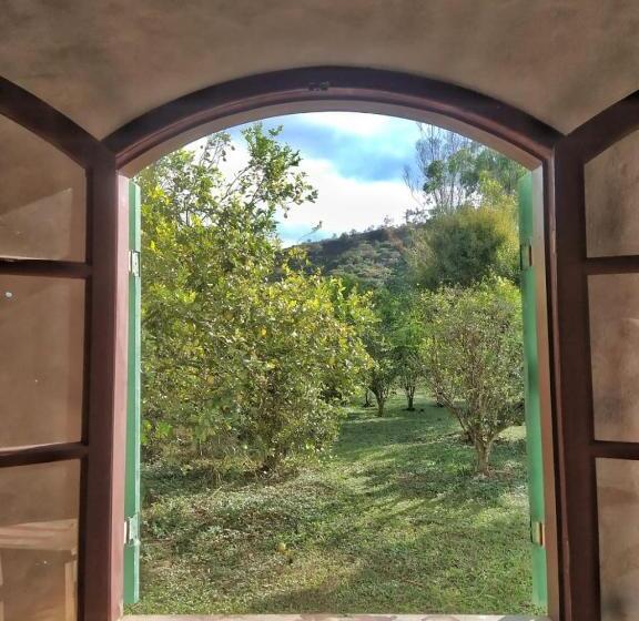 بنگله خانوادگی, Espaço João Mineiro