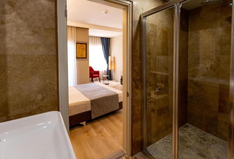 اتاق لوکس با بالکن, Der Inn Hotel Konyaaltı
